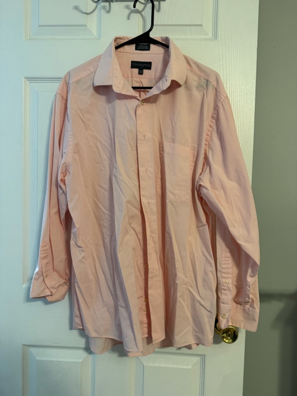 Covington Men's Pale Pink Button-Up Dress Shirt